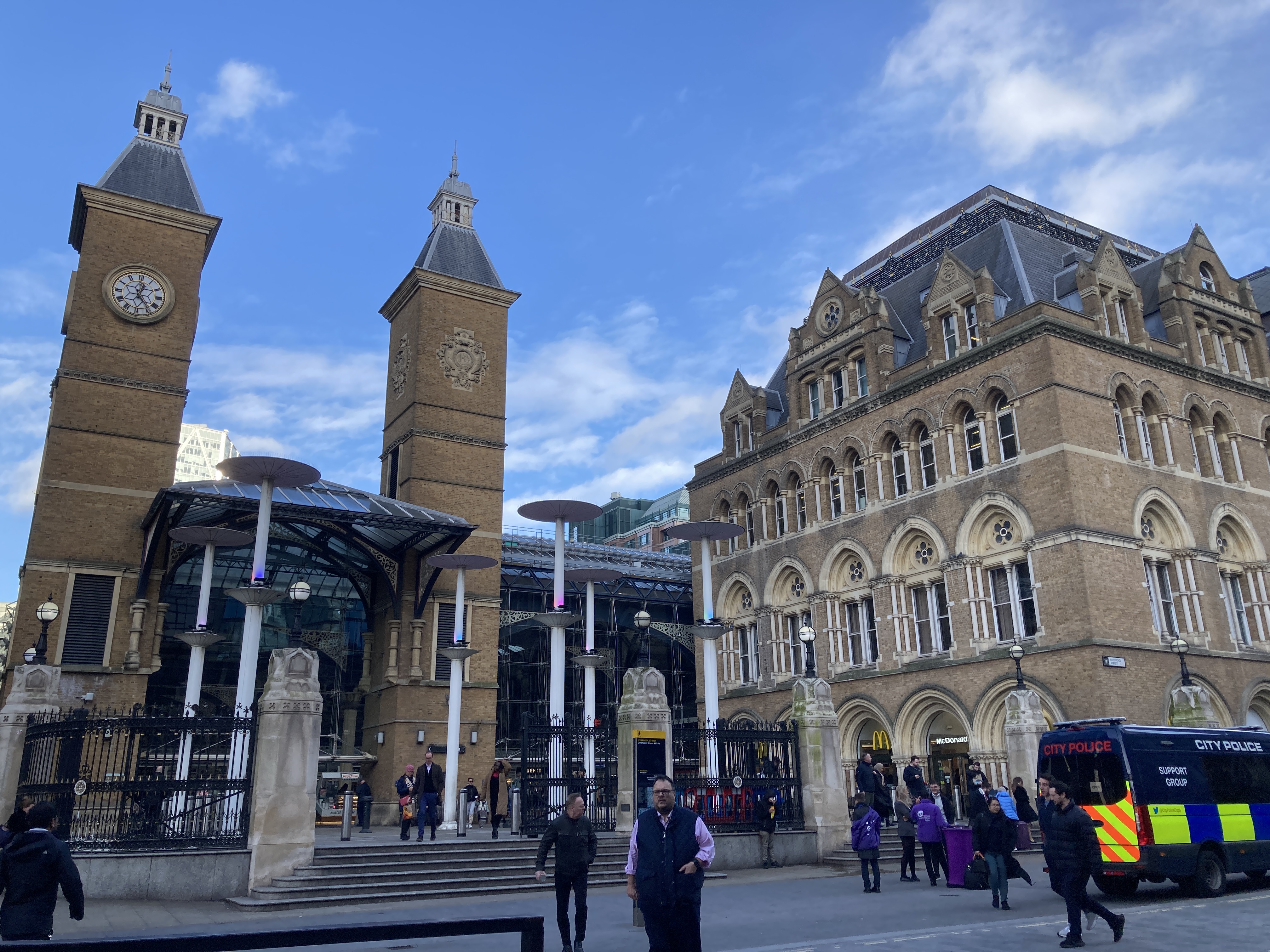 Liverpool Street station - Wikipedia