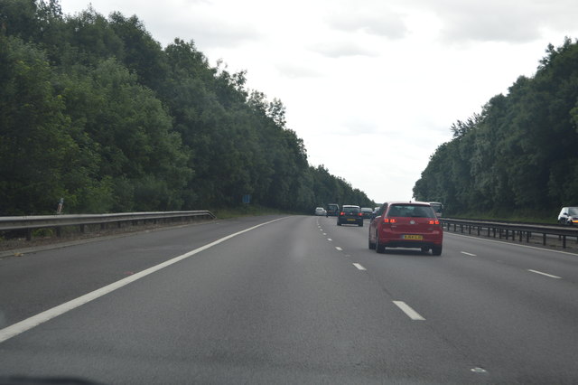 File:M1, southbound - geograph.org.uk - 4725594.jpg