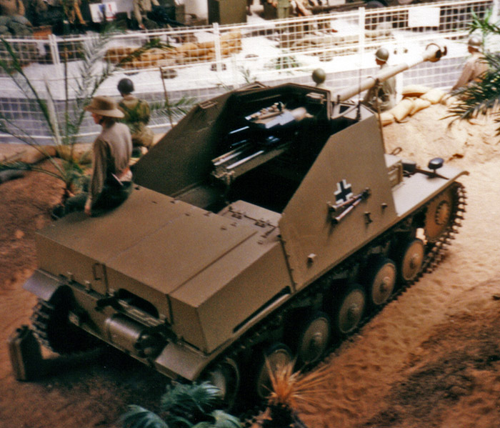 File:Marder II Sins 2.jpg