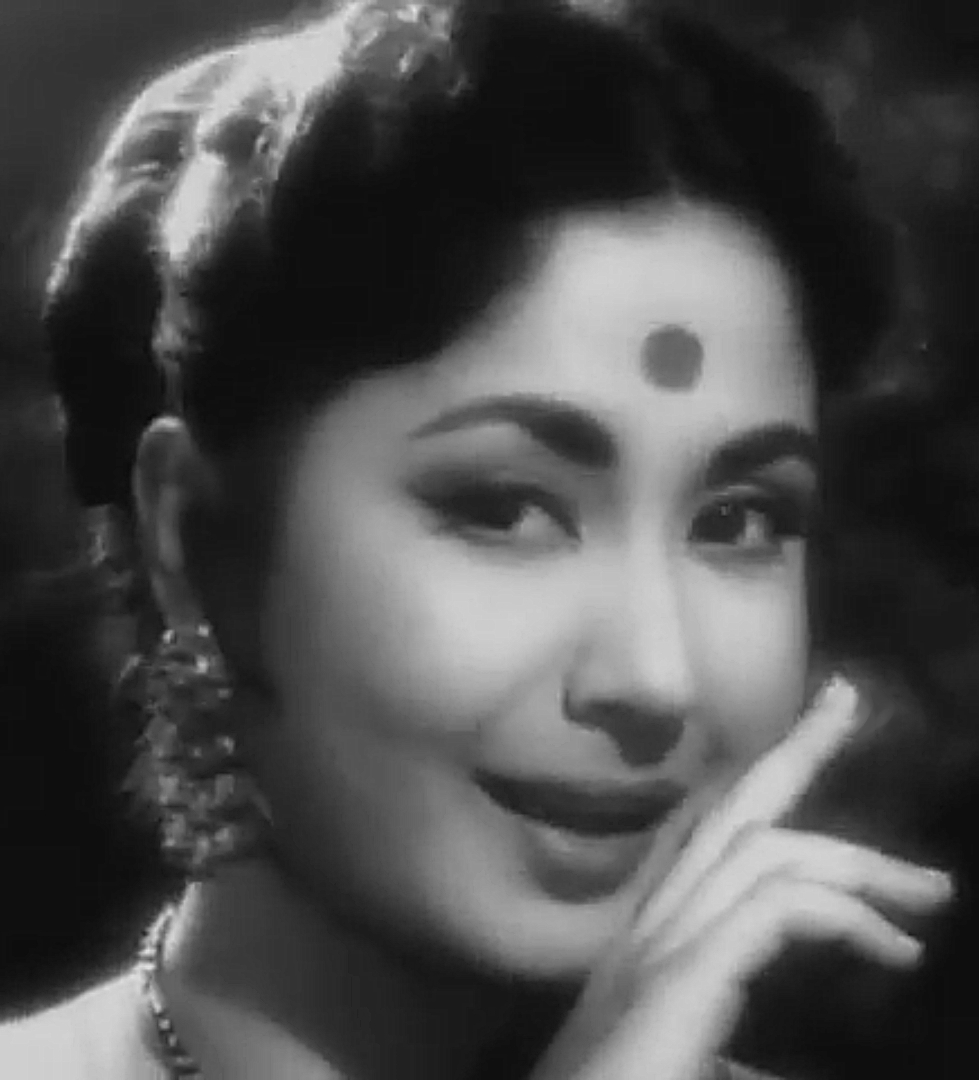 File:Meena Kumari in the film Ardhangini.jpg - Wikimedia Commons