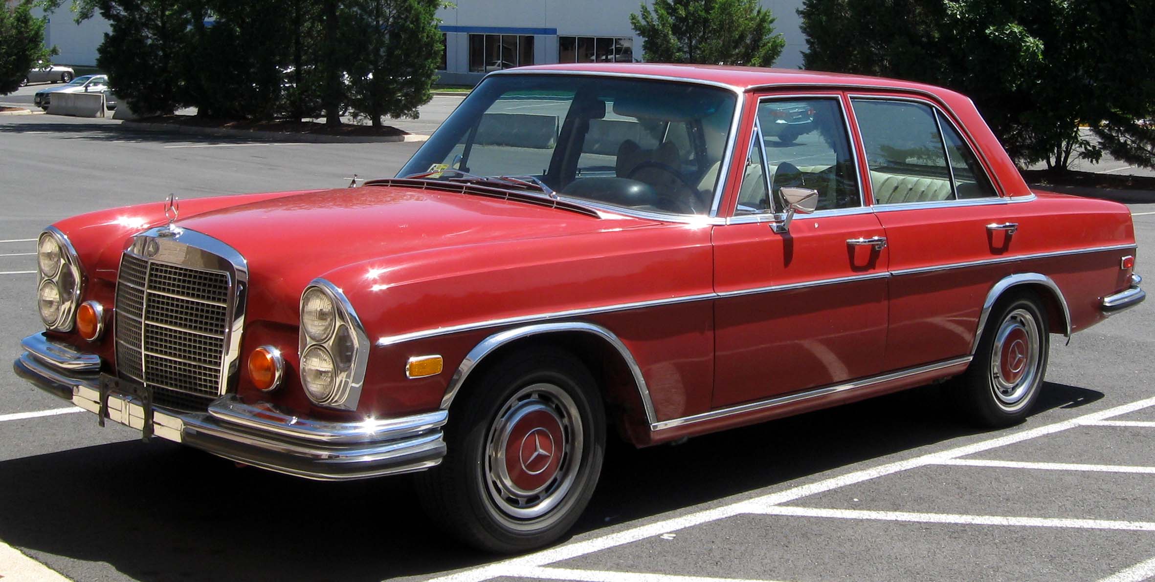 65 года выпуска. Mercedes-Benz w108. Мерседес Бенц w114/w115. Mercedes-Benz s280. Мерседес 280s 1976.