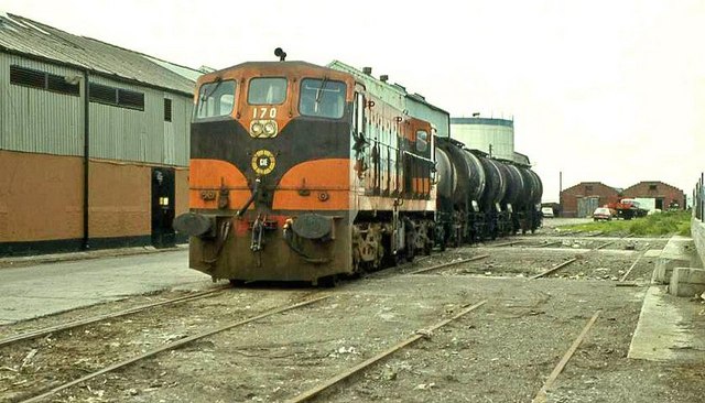 File:Railway at Sligo Quay - geograph.org.uk - 1025494.jpg