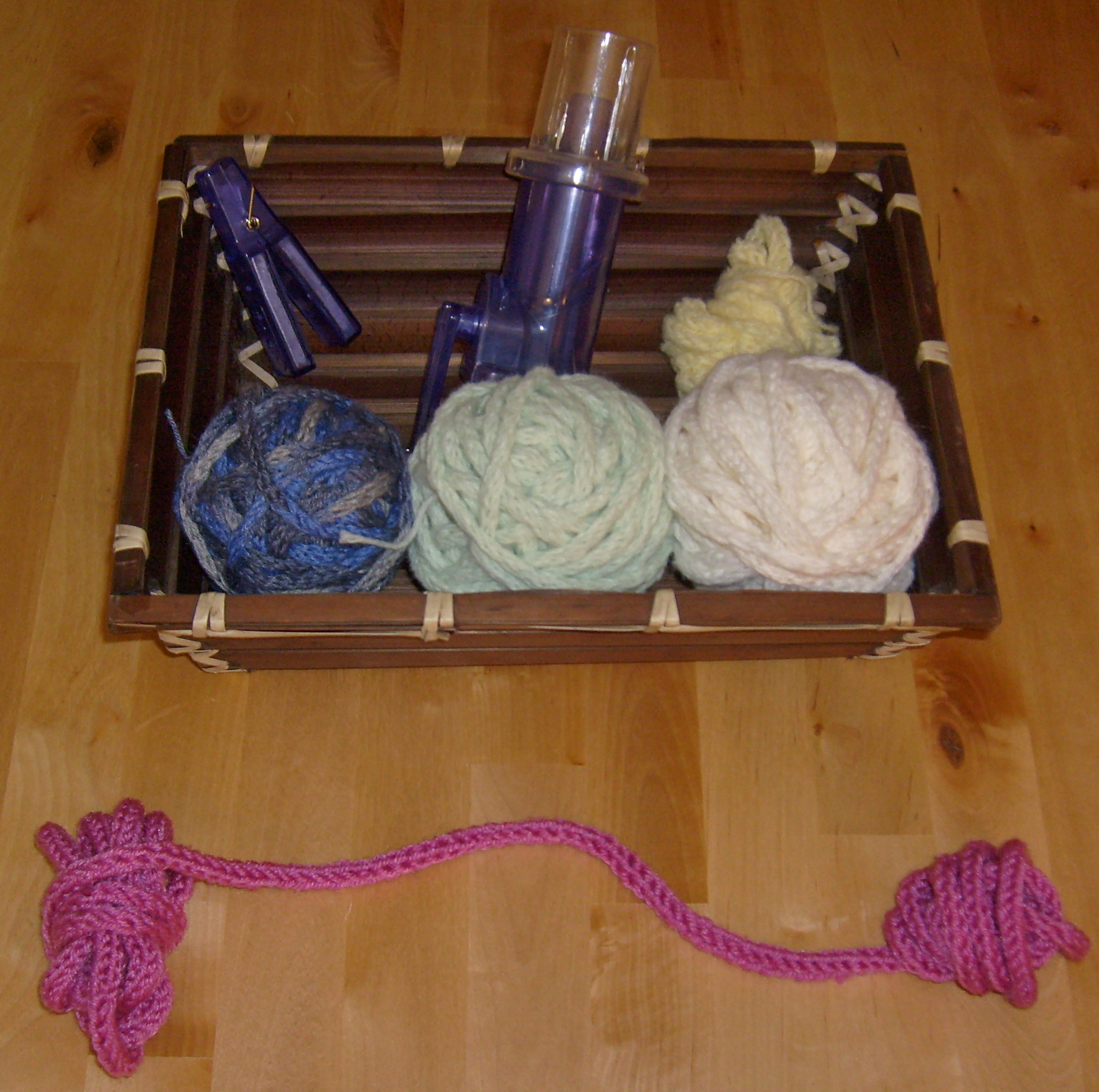 Knitting machine - Wikipedia