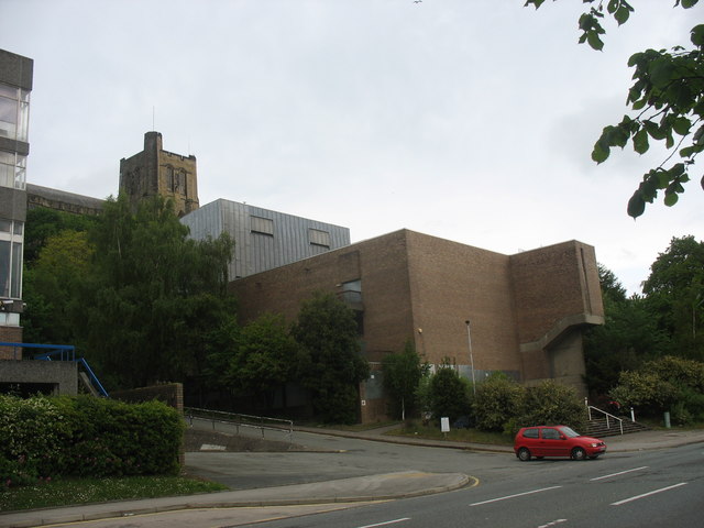 File:The disused Theatr Gwynedd Theatre, Deiniol Road - geograph.org.uk - 1323120.jpg