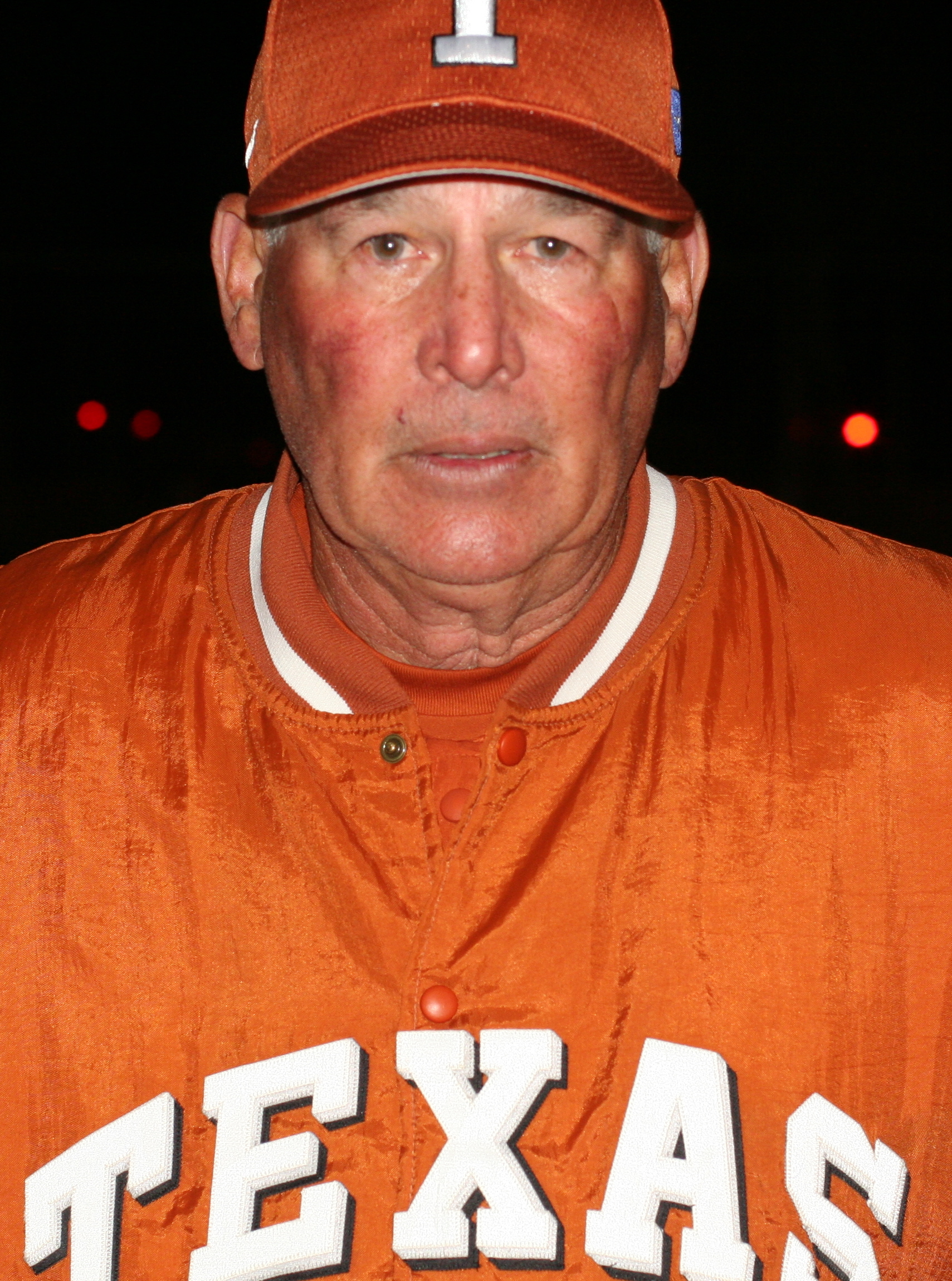 Top 49+ imagen texas baseball coach