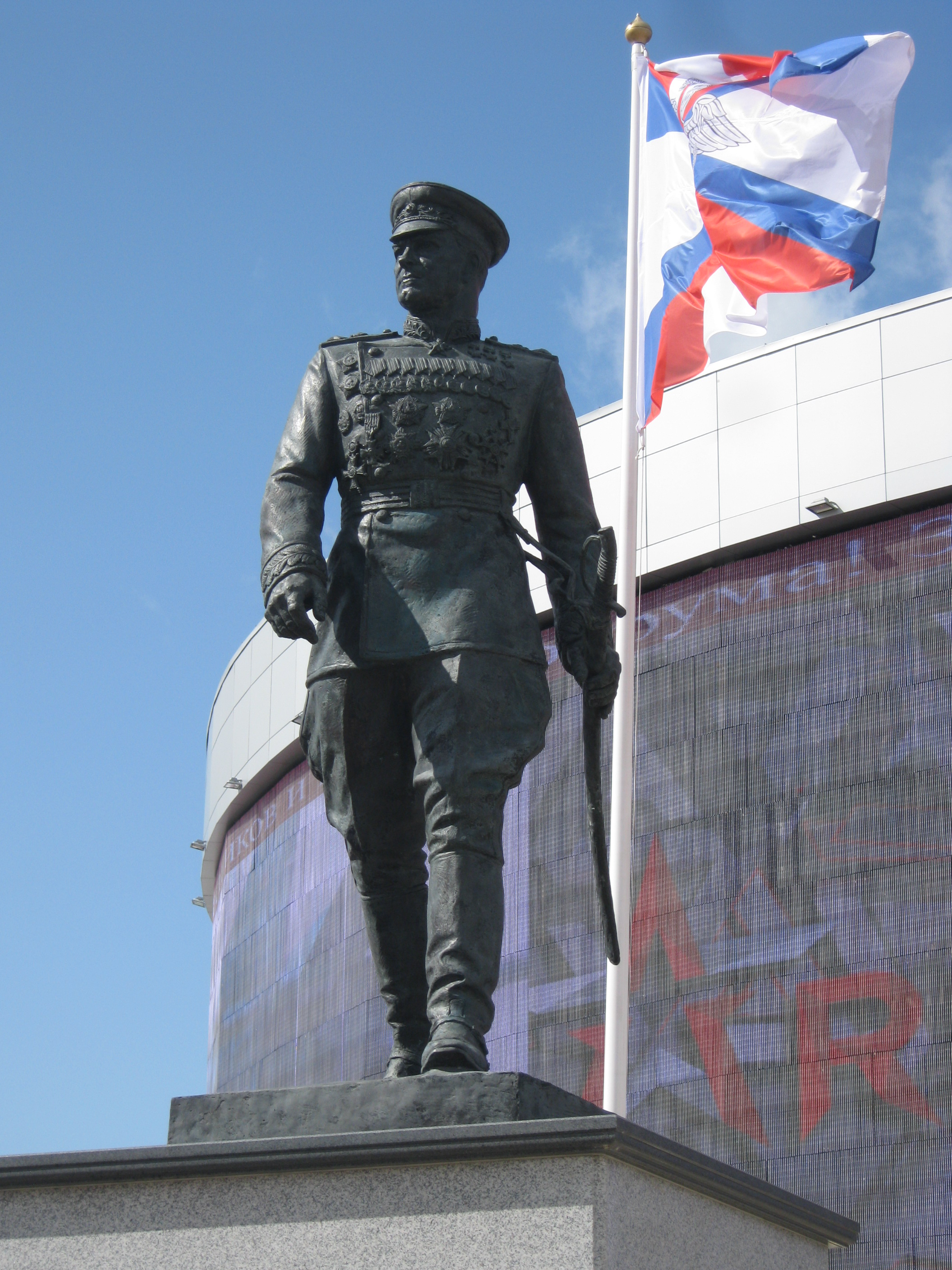 памятник георгий жуков в москве