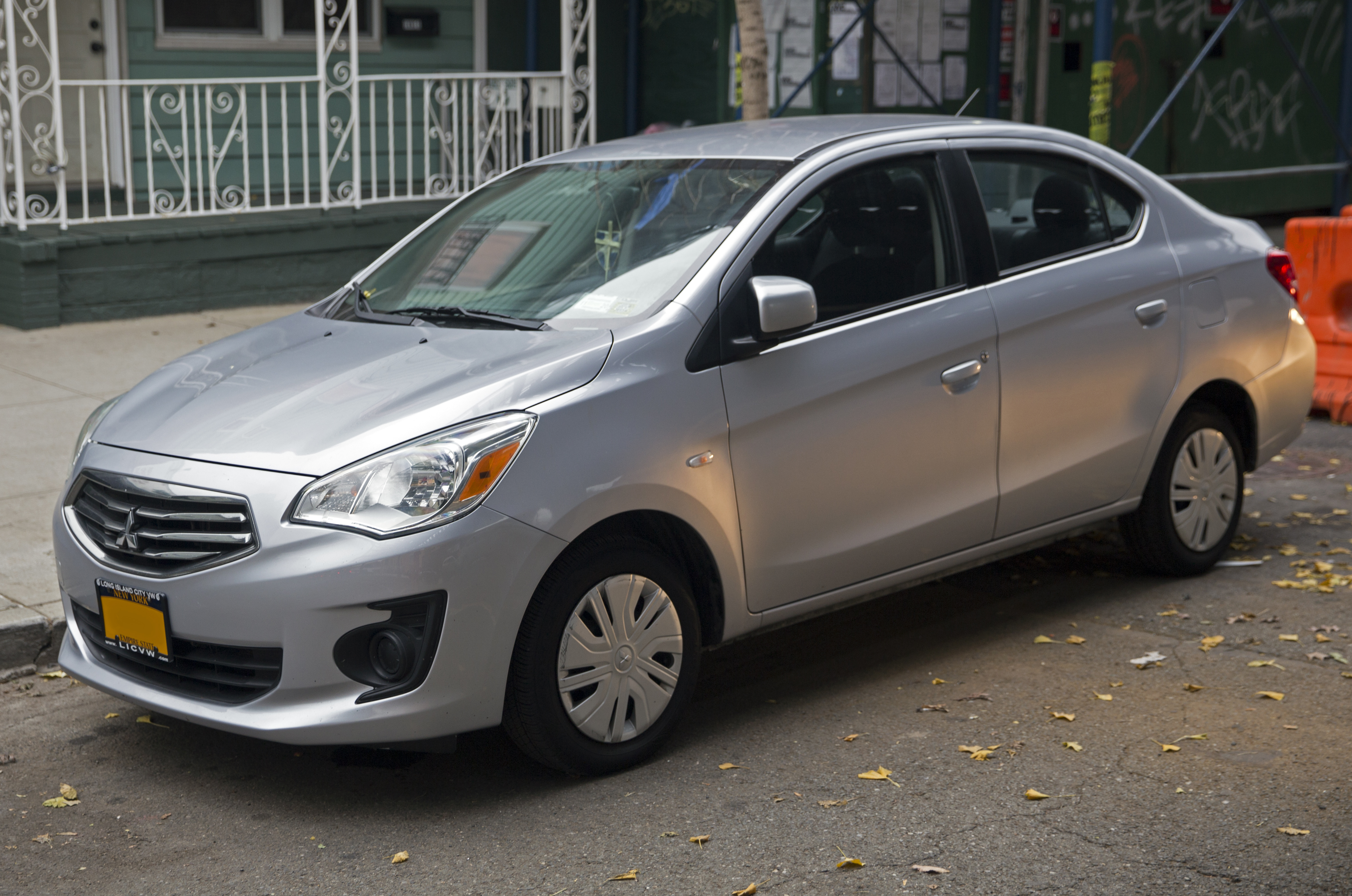 File:2017 Mitsubishi Mirage G4 ES, front left (Silver).jpg - Wikipedia