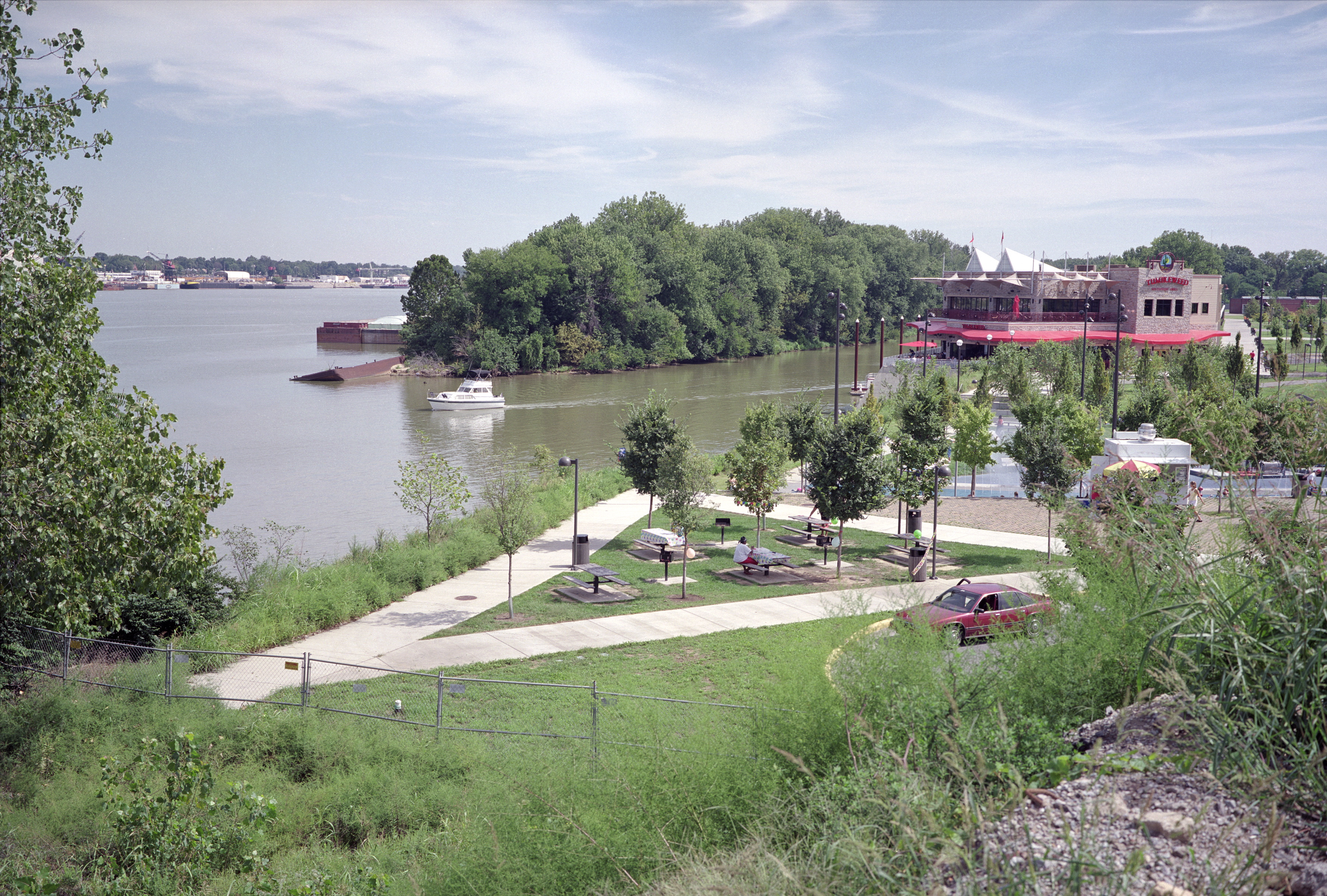 Louisville Waterfront Park - Wikipedia