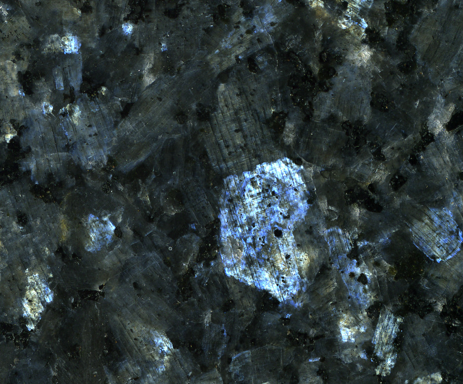 https://upload.wikimedia.org/wikipedia/commons/1/1e/Blue_Pearl_Granite_%28larvikite%29_Larvik_Batholith_Norway.jpg