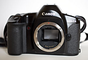 File:Canon EOS-1N.jpg