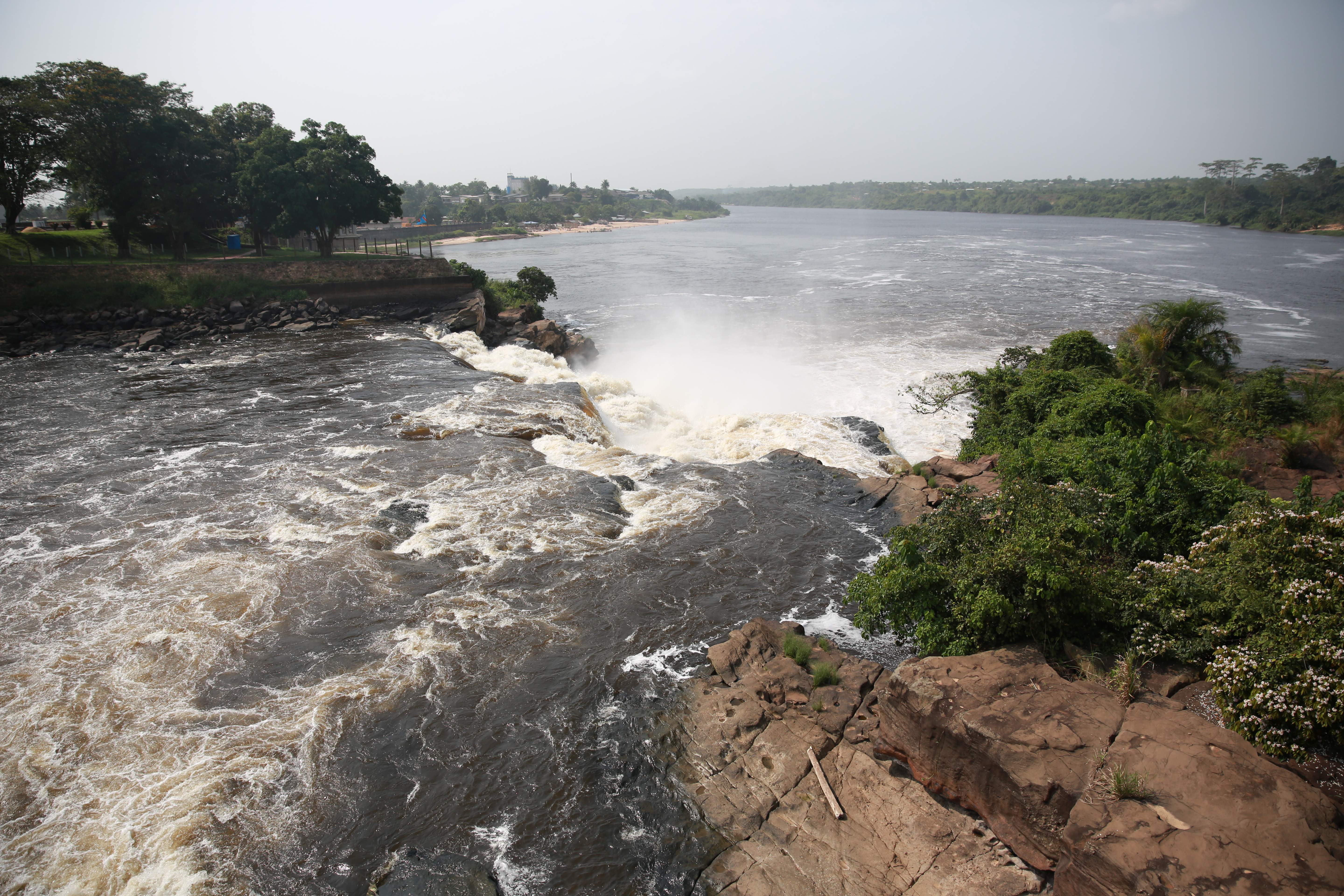 Почему река конго. Река Конго. Река Луалаба. Демократическая Республика Конго Кисангани. Река Конго реки Демократической Республики Конго.