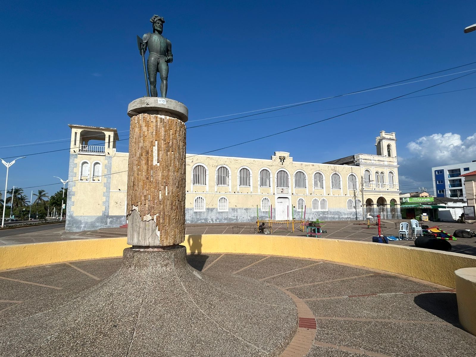 Estatua de Nicolás de Federmann, [[Riohacha