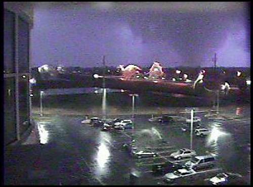 File:Evansville, IN Tornado.jpg