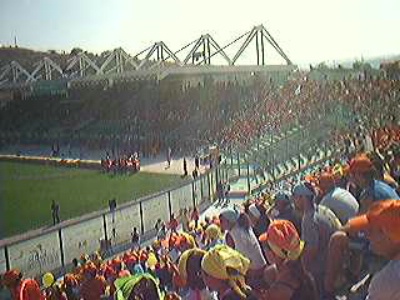 File:Interno stadio Conero.jpg