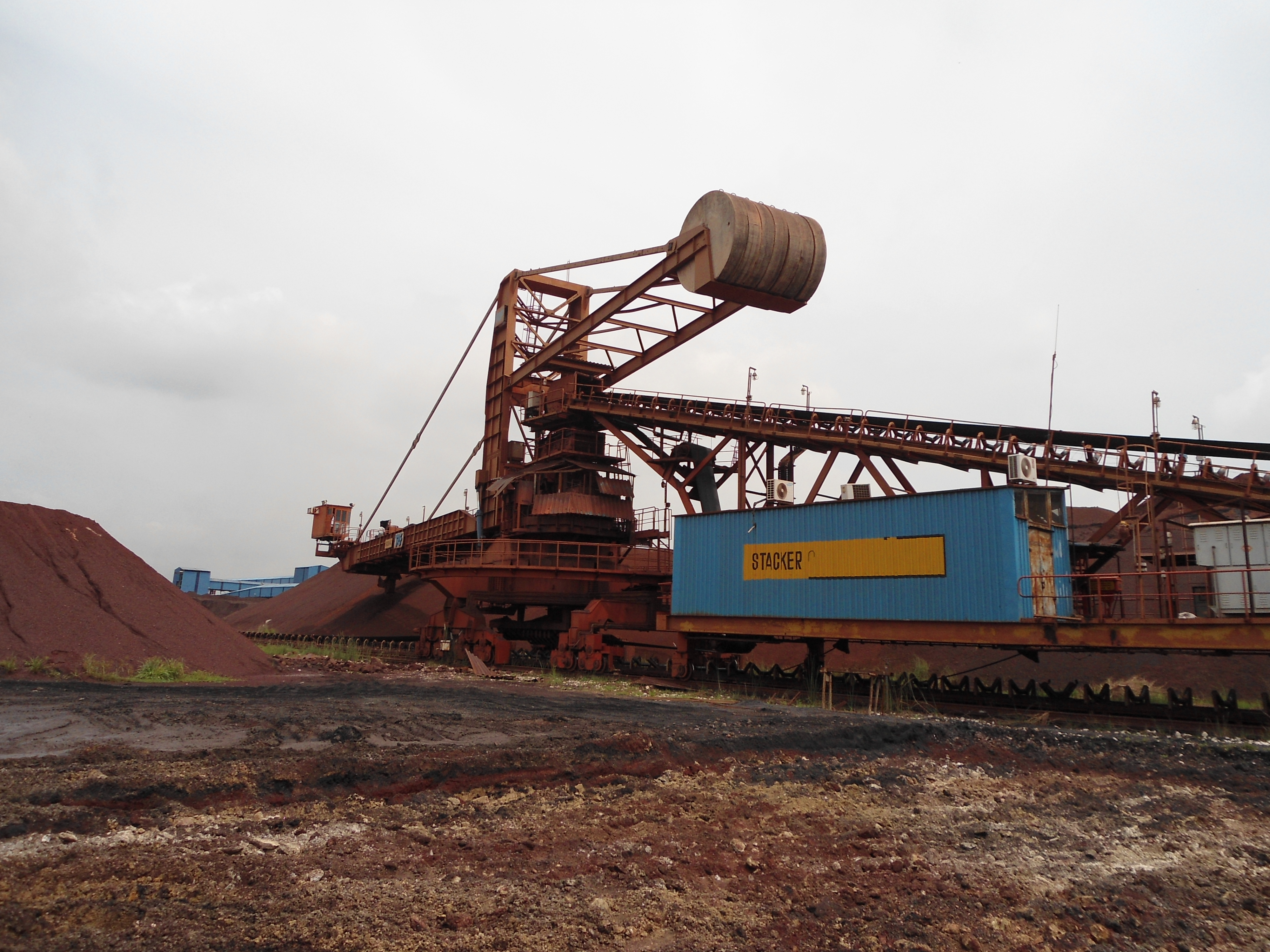 Тоо карьер. Лисаковский ГОК. ТОО Оркен. ЛФ ТОО Оркен Лисаковск. Iron ore "benefication Plant".