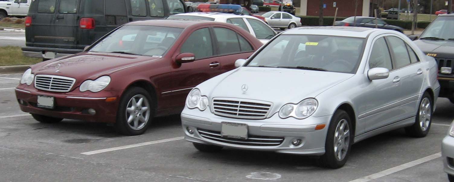 File:Mercedes-Benz W203 front 20171214.jpg - Wikimedia Commons