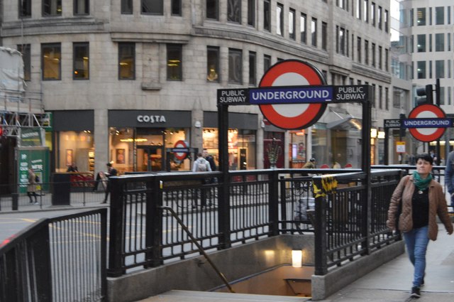 File:Monument Underground Station - geograph.org.uk - 5468795.jpg