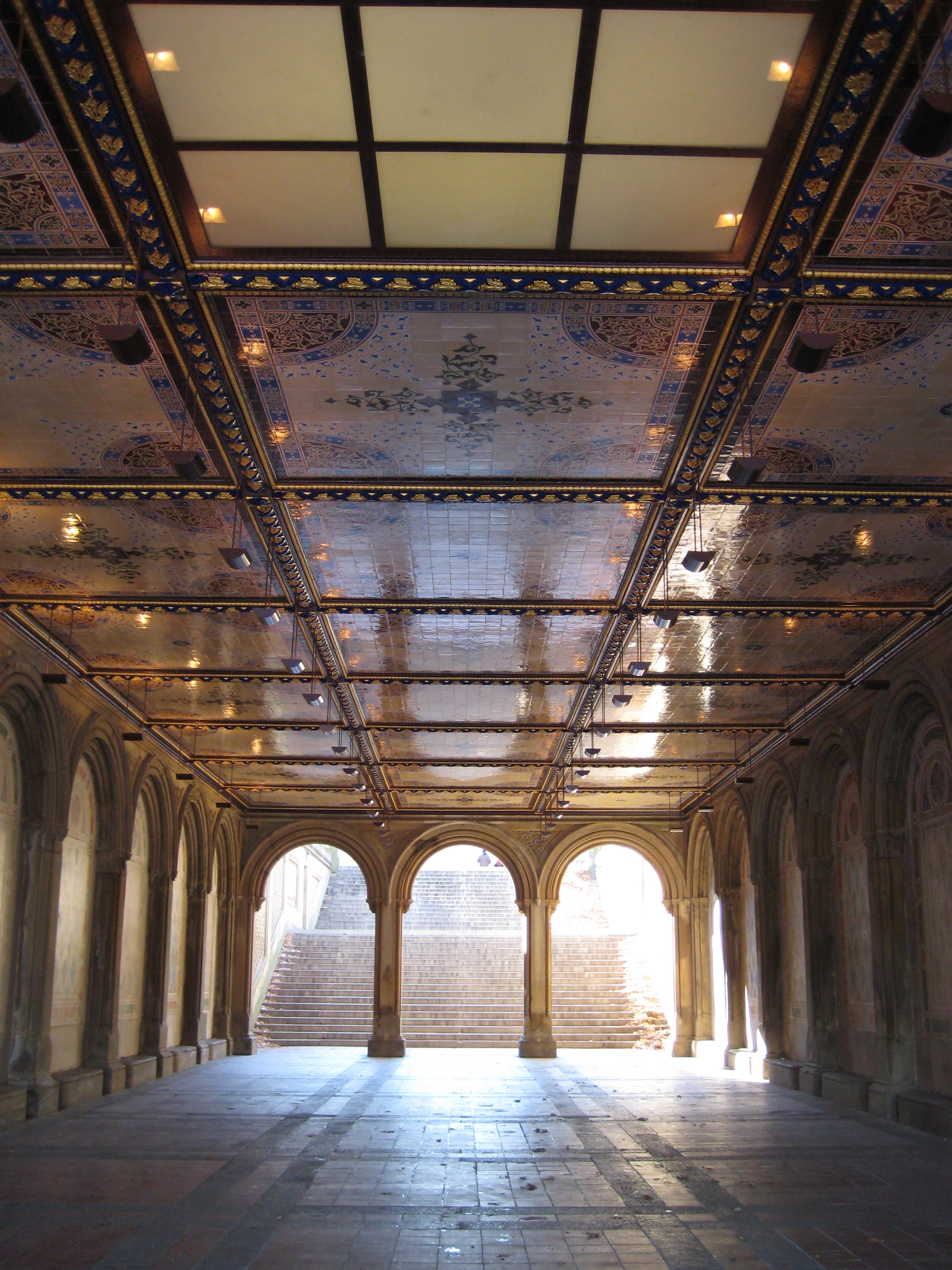 File:Early morning view under Bethesda Terrace, Central Park, NYC.jpg -  Wikipedia