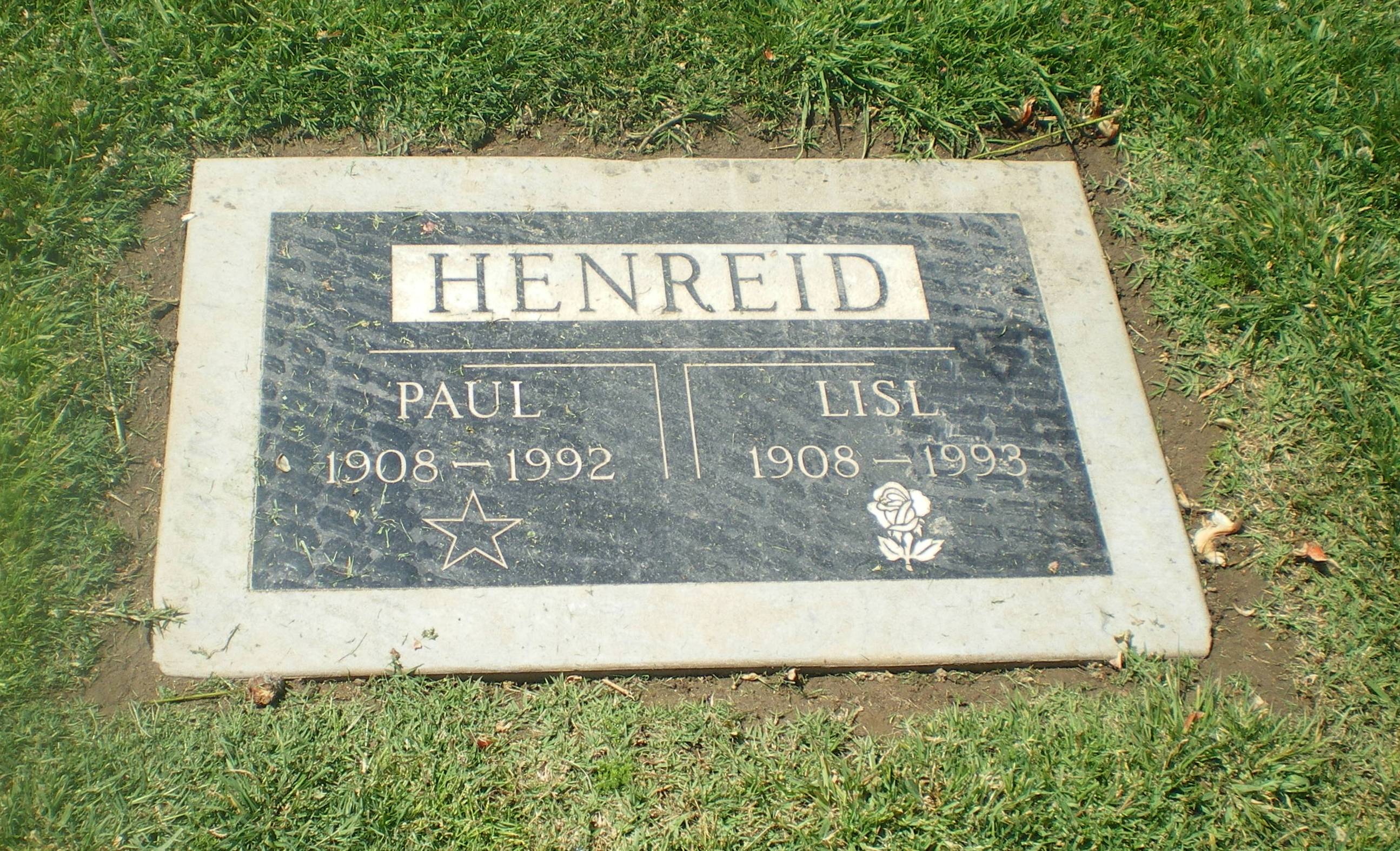 Grab von Paul Henreid