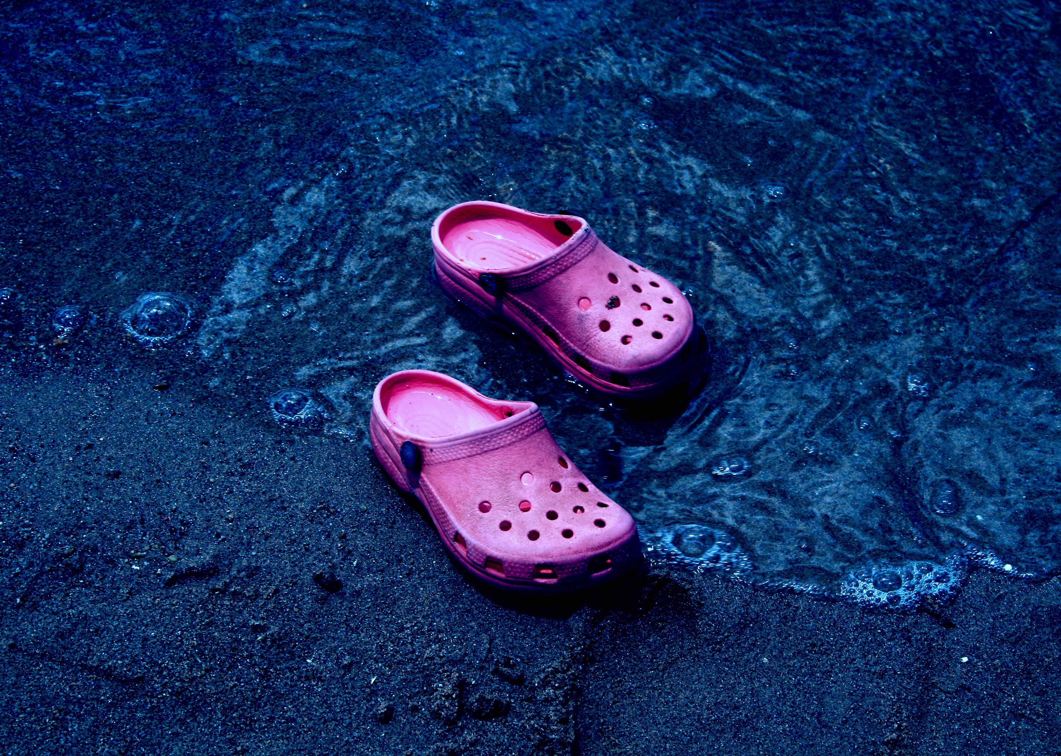 crocs for water