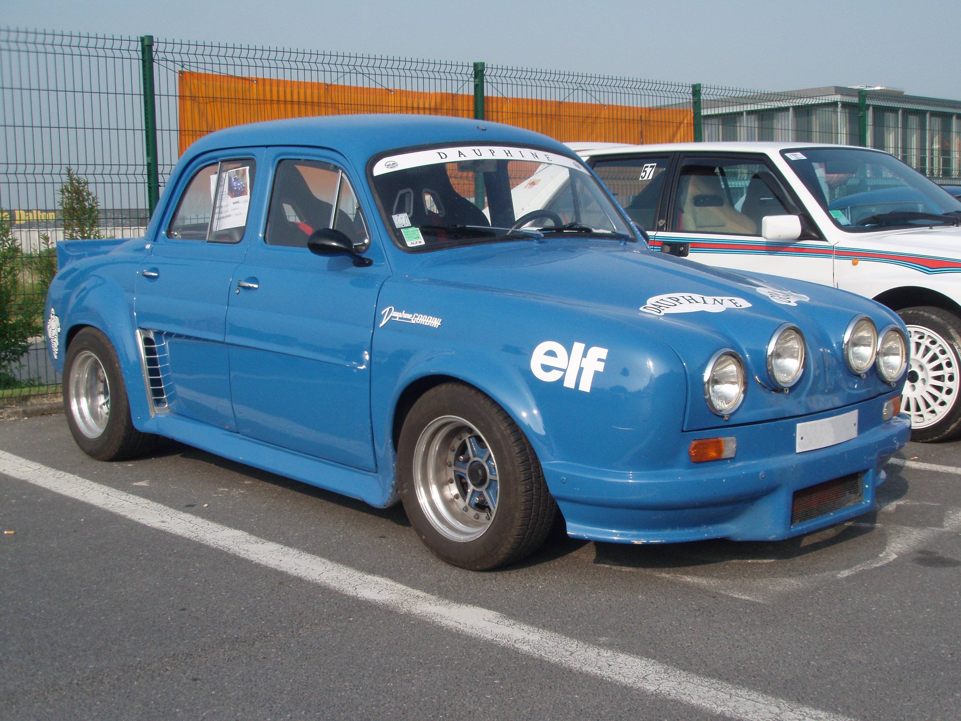 Renault_Dauphine_Gordini.jpeg