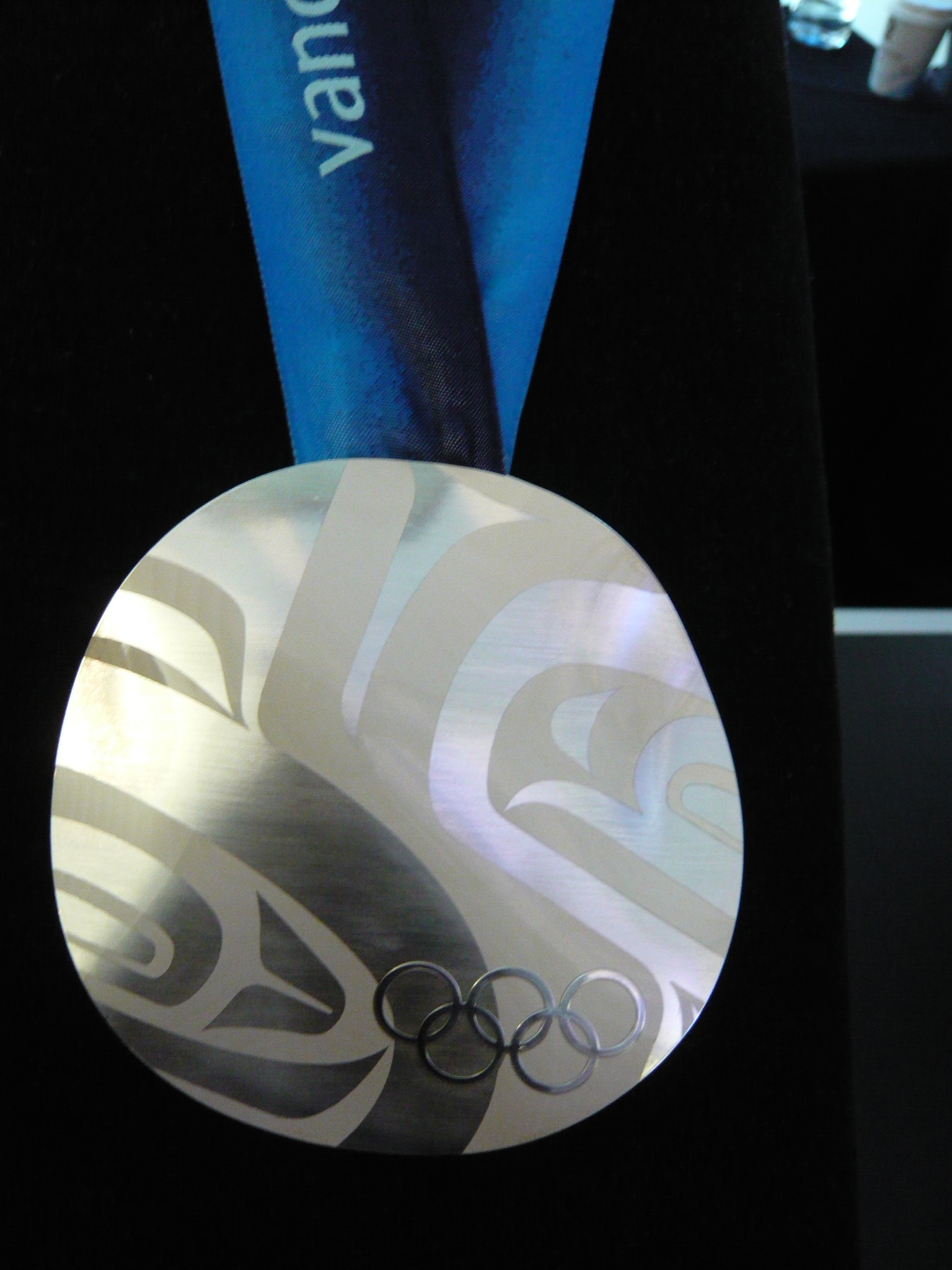 Silver_Medal_of_Vancouver_2010.JPG