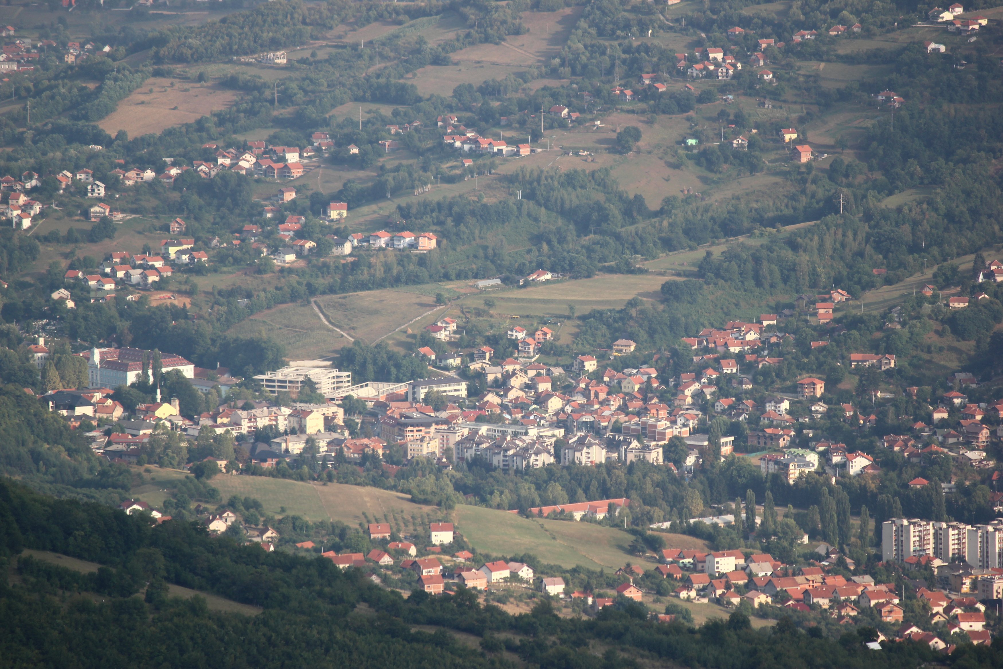 File Travnik From Mt Vlasic 2 Jpg Wikimedia Commons