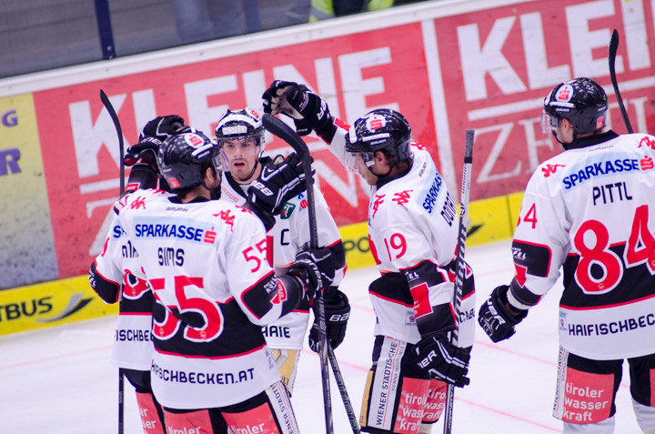 File:VSV vs Innsbruck in EBEL 2013-10-08 (10195462776).jpg