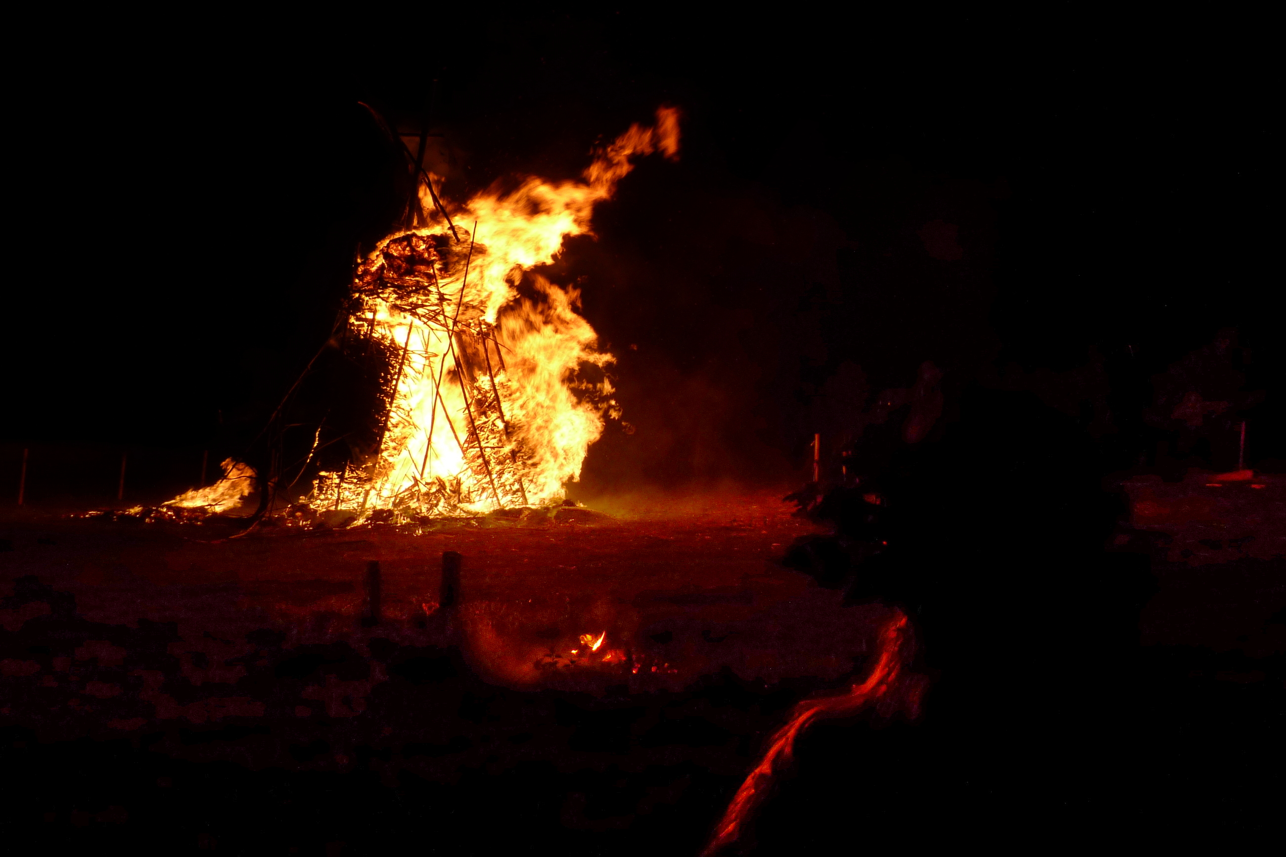 Ancient fire. Плетеный человек. Горящий арт. Fire Festival документальный фильм.