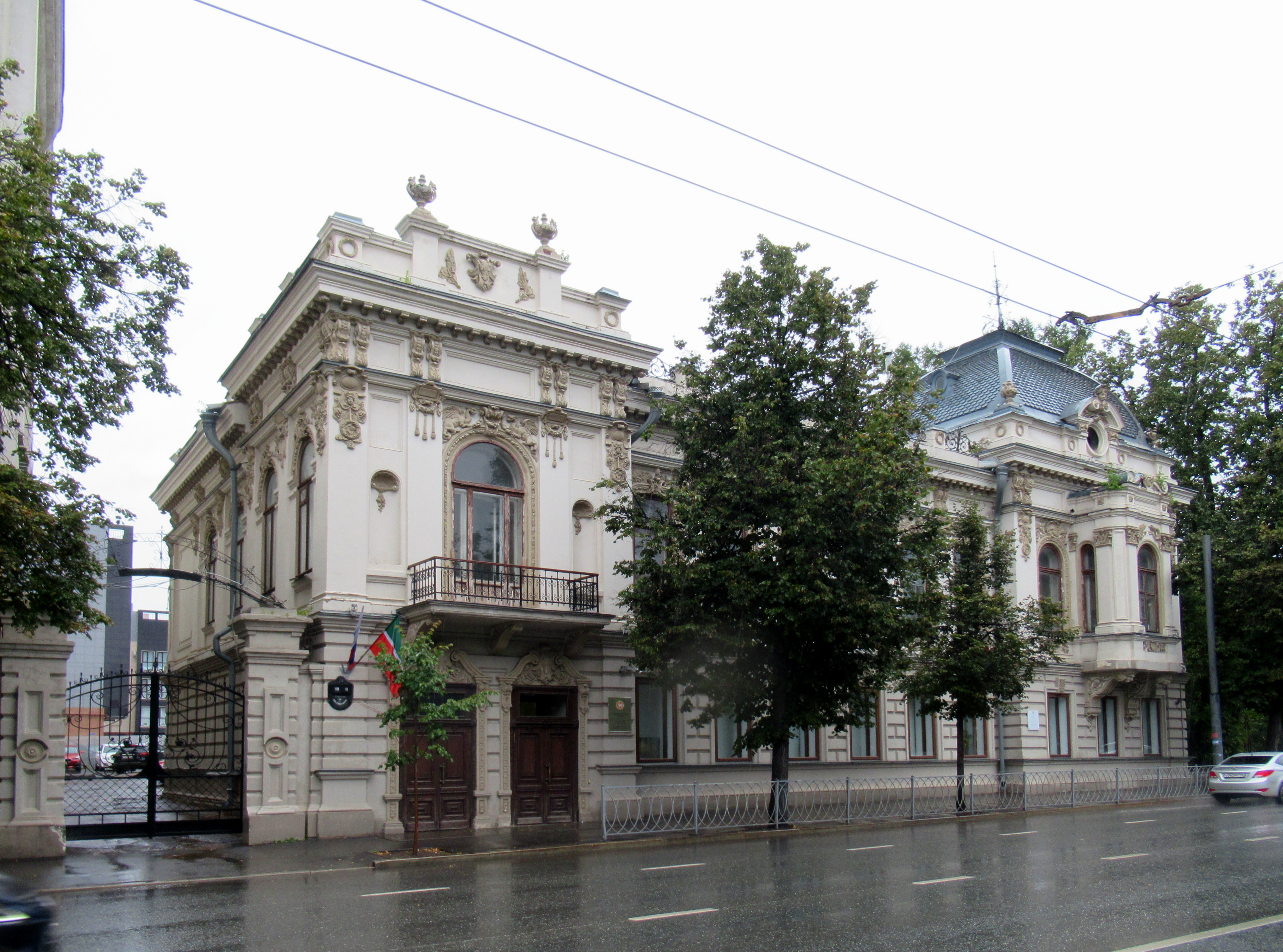 File:Казань, улица Горького, 19.jpg - Wikimedia Commons