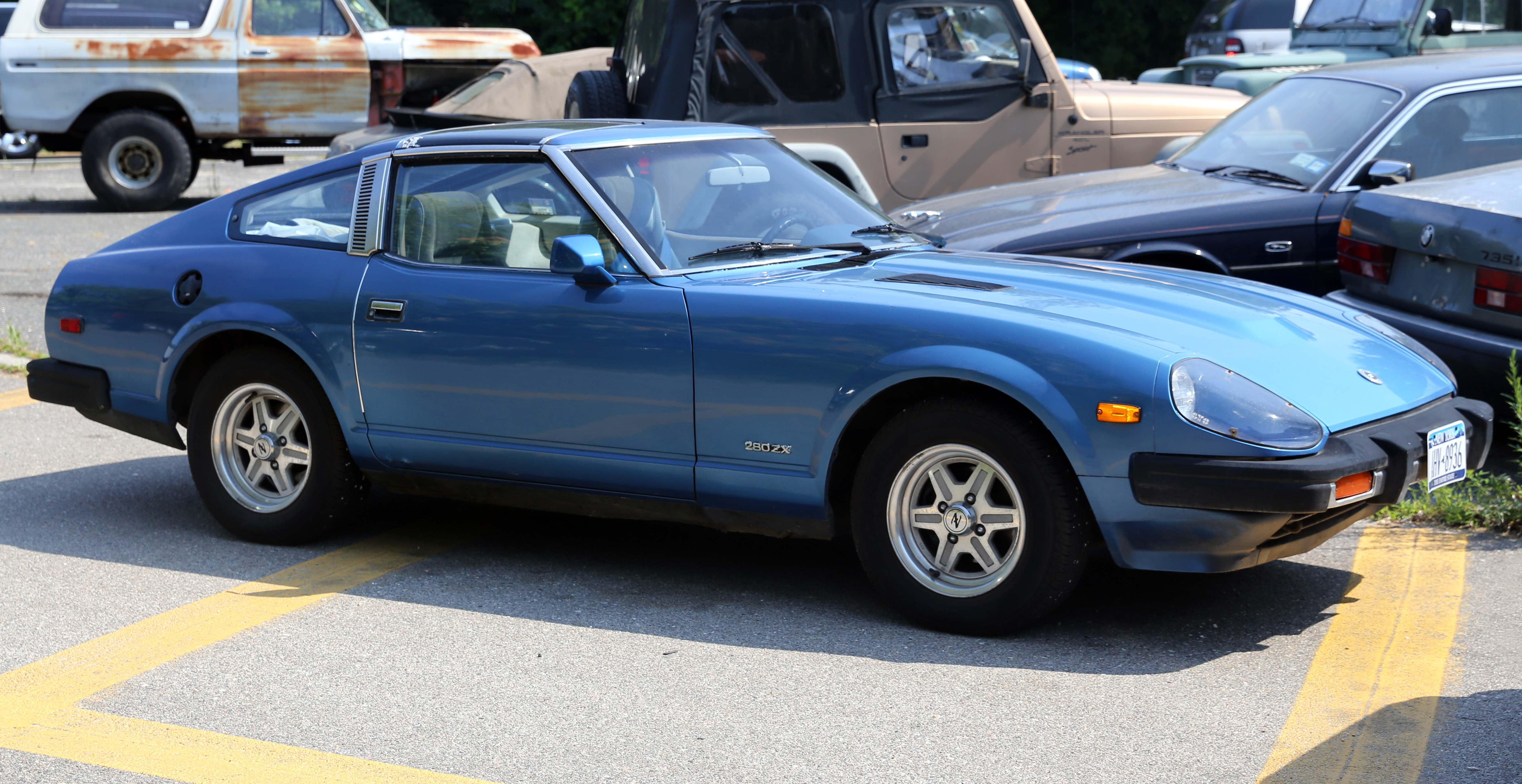 File:1981 Datsun 280ZX 2-seater T-top, front right.jpg - Wikimedia 