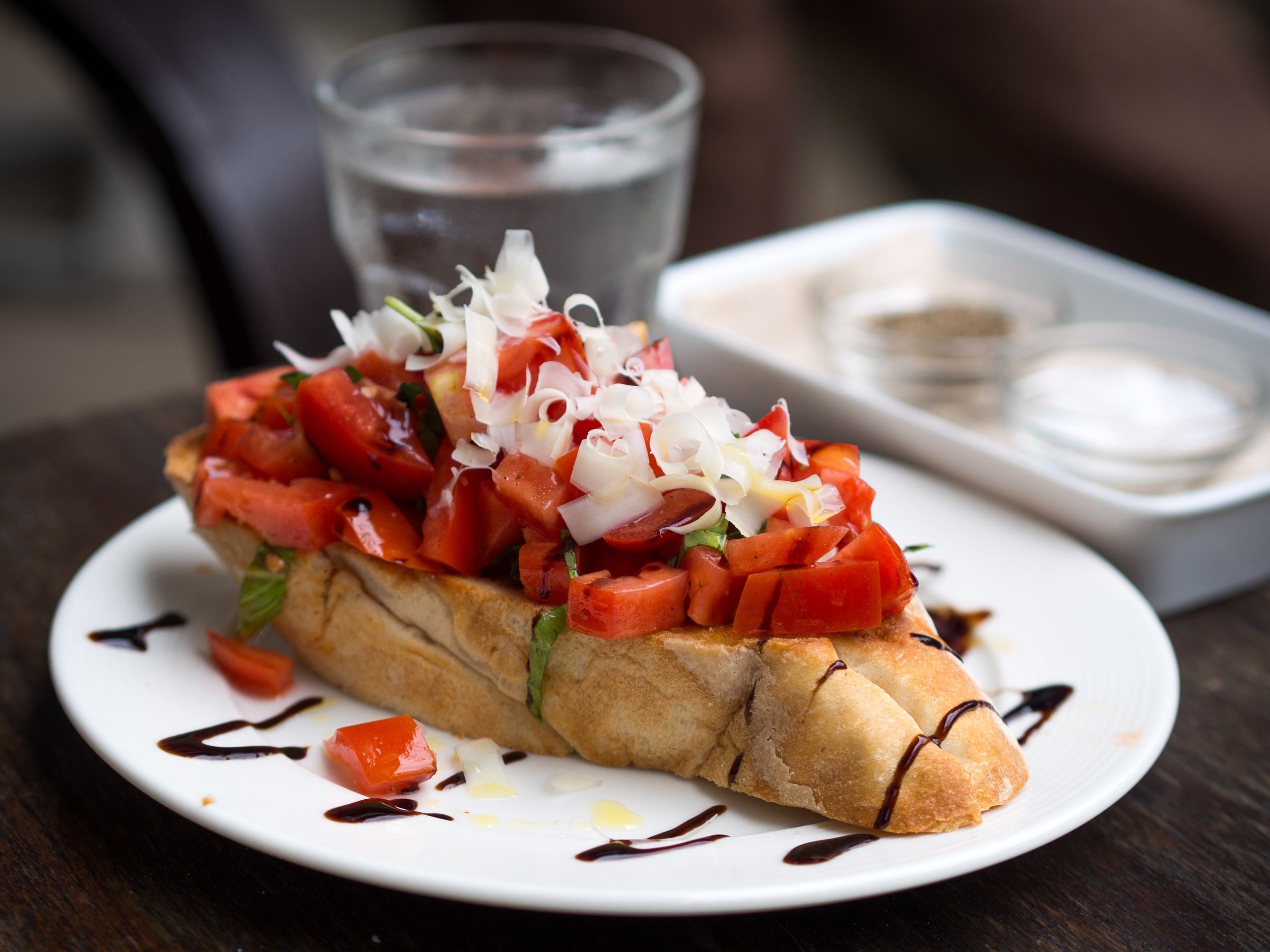 Nourriture italienne 2014_Bruschetta_The_Larder_Chiang_Mai