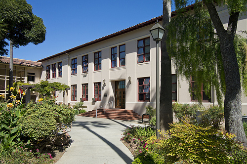 File:Bergin Hall Santa Clara University.jpg