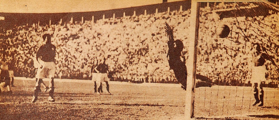 File:Brasil v Suiza, Estadio, 1950-07-08 (373) 01.jpg - Wikimedia