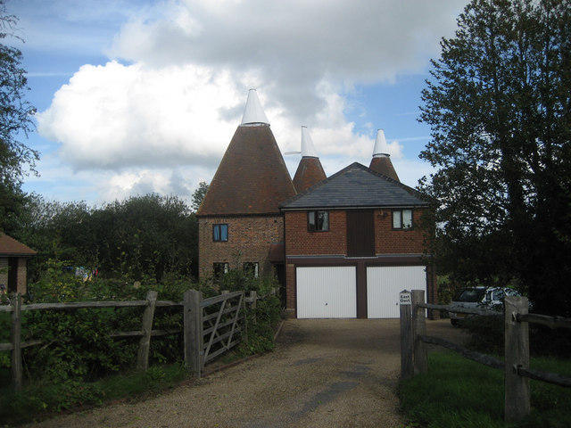 File:Brook Farm Oast and East Oast, Sychem Lane, Five Oak Green, Kent - geograph.org.uk - 335498.jpg