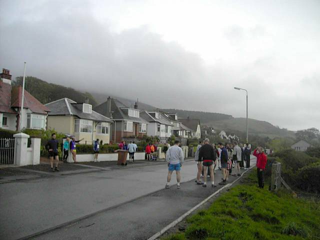 File:Castle Park Drive, Fairlie on the evening of the Kaim Hill Race - geograph.org.uk - 163943.jpg