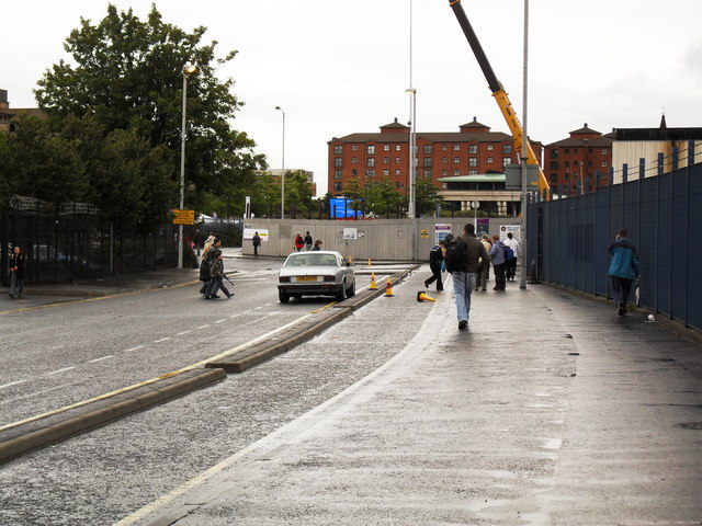 File:Donegall Quay, Belfast - Tall Ships - geograph.org.uk - 1443721.jpg