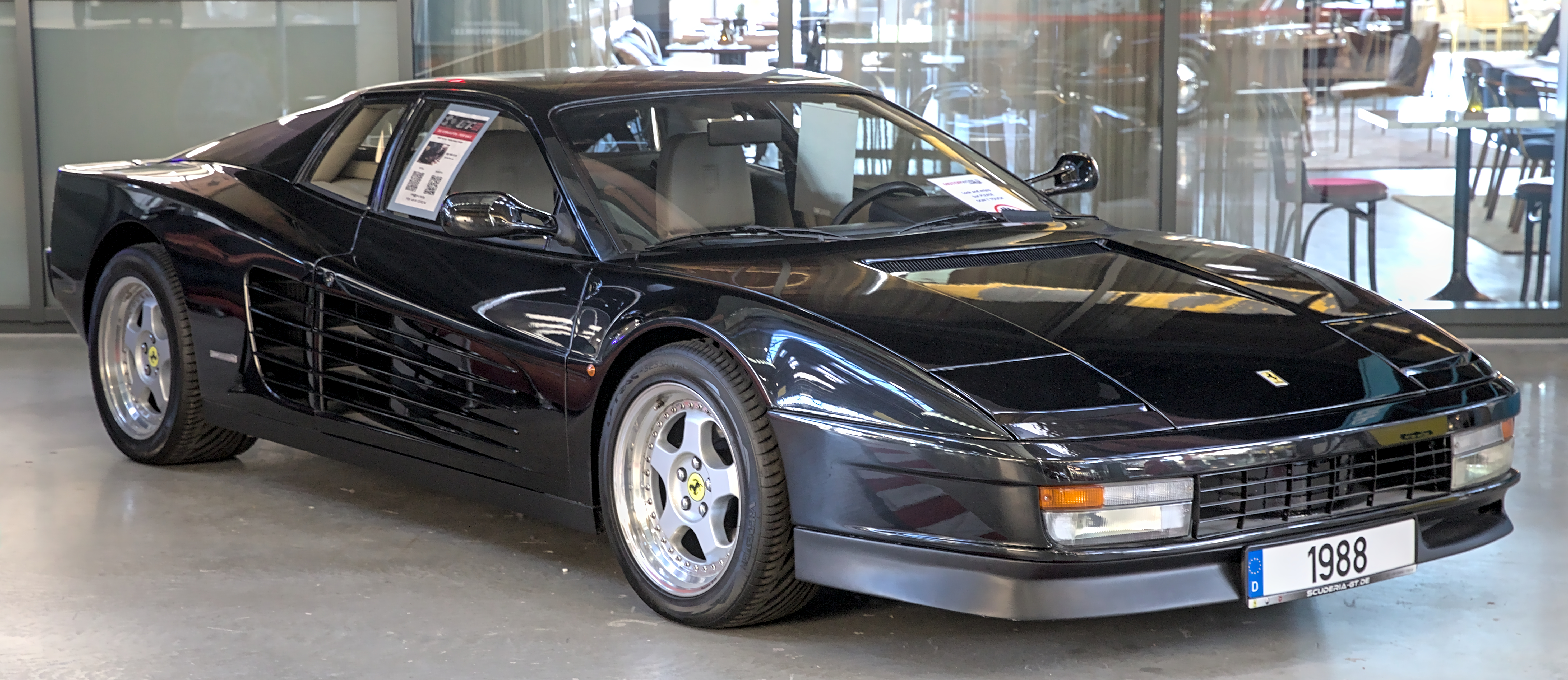 Ferrari Testarossa Black