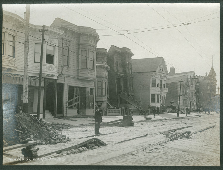 File:Howard St. Bet. 17th and 18th. (6347660361).jpg
