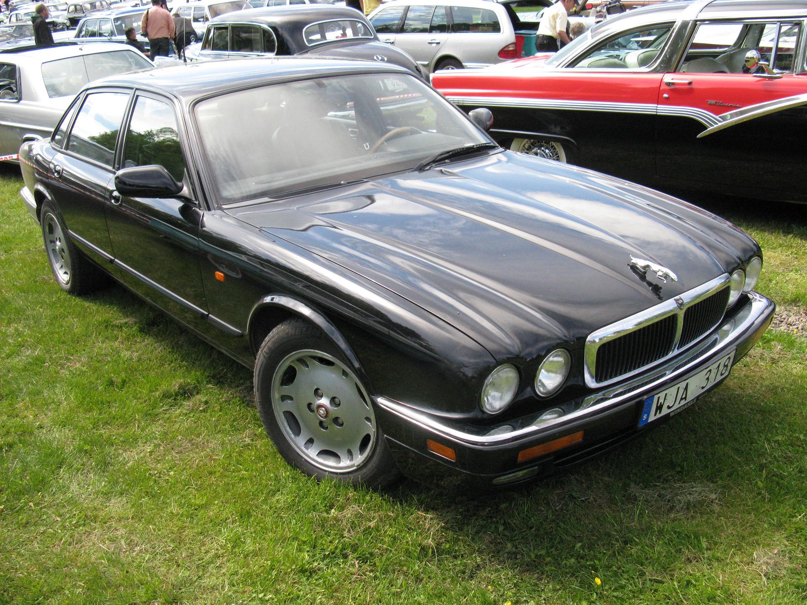 Jaguar XJ 92 4 литра Daimler