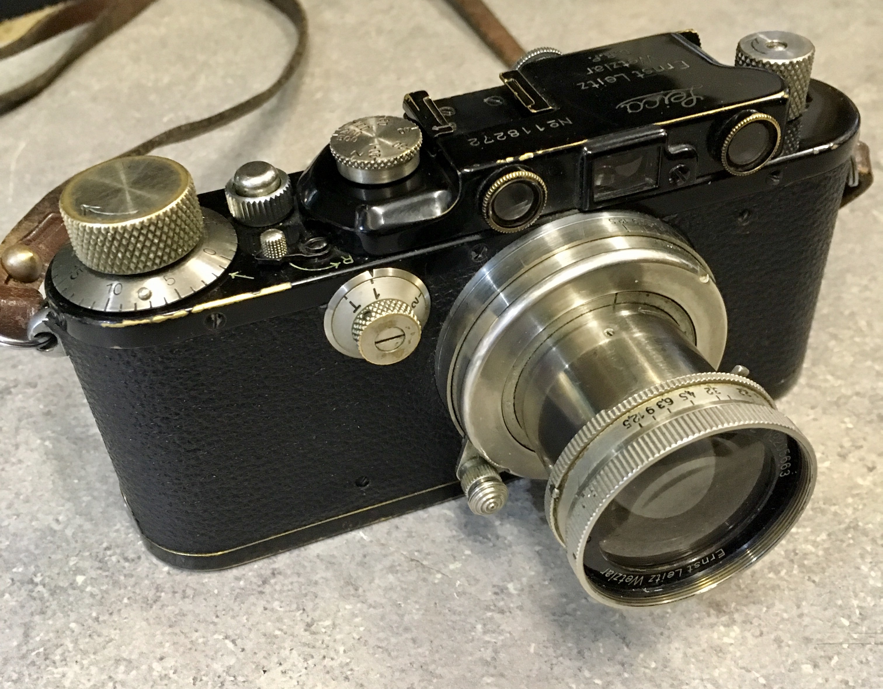 File:Leica III F 1933 with matching nickel Summar 5cm f-2