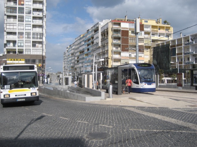 File:Metro Transportes do Sul - Gil Vicente stop.jpg