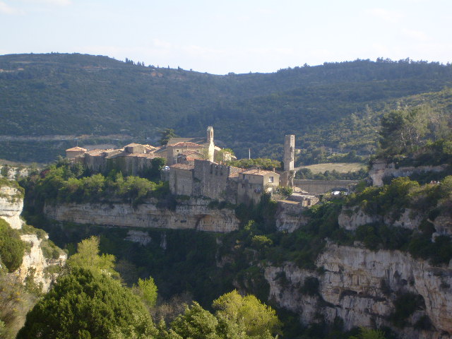 File:Minerve - vue du Brian.jpg