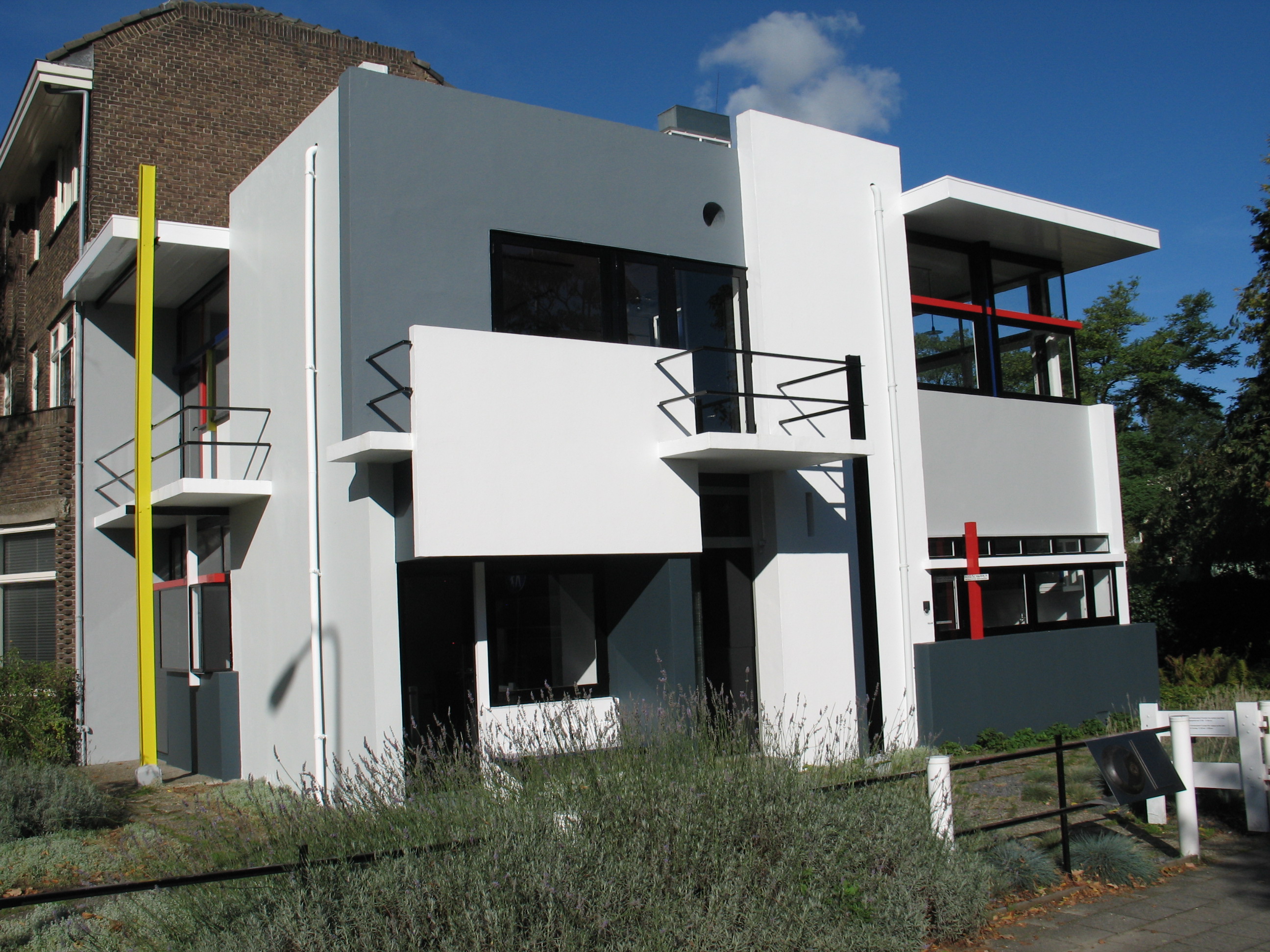 File Rietveld Schröder House Foto 3 jpg Wikimedia Commons