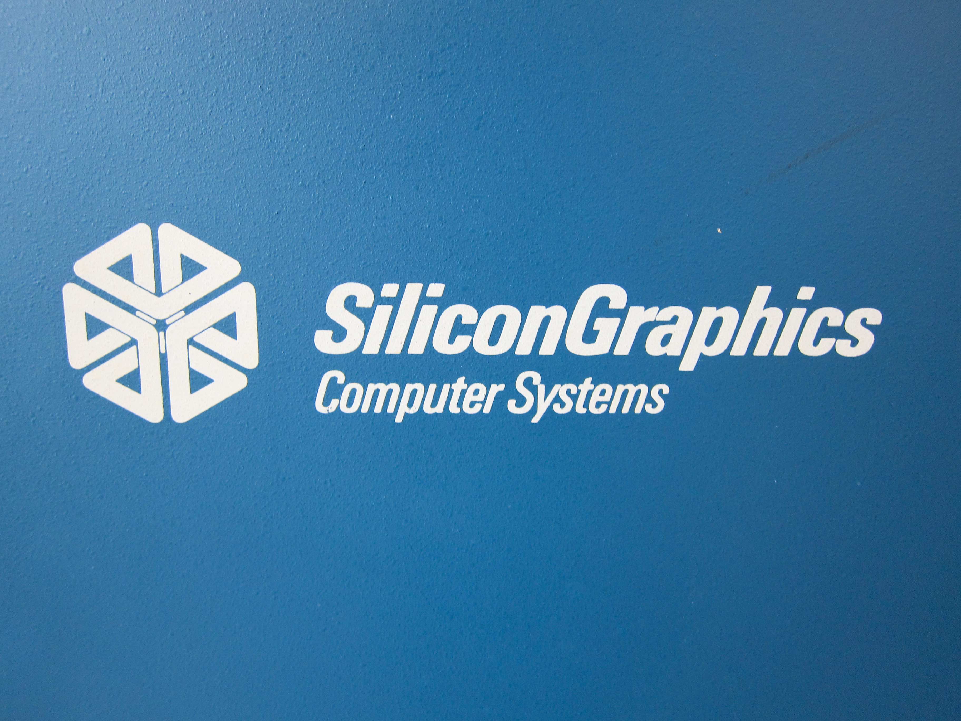 Graphic int. Компьютер Silicon Graphics. Силикон Графикс компьютер. Компьютер силикон Графикс (логотип). SGI логотип.