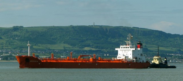 File:Tanker 'Bregen' arriving at Belfast - geograph.org.uk - 1391750.jpg