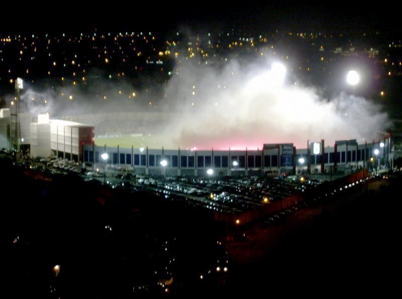 Vila Capanema noite fumaça.jpg