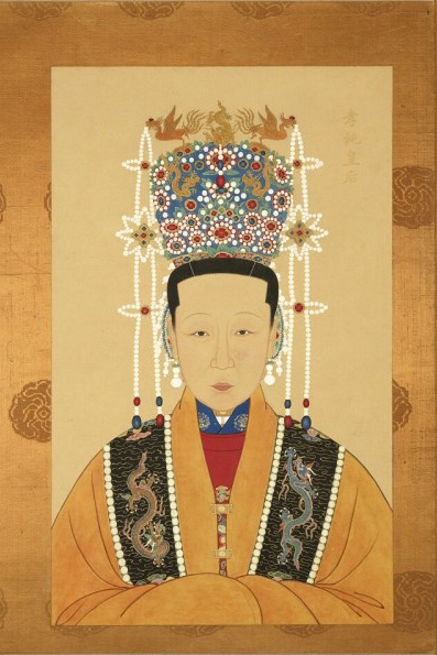 The Phoenix Crown (fengguan) of Chinese Empress Xiaoduanxian, (1565- 1620),  Ming Dynasty. (800x533) : r/ArtefactPorn