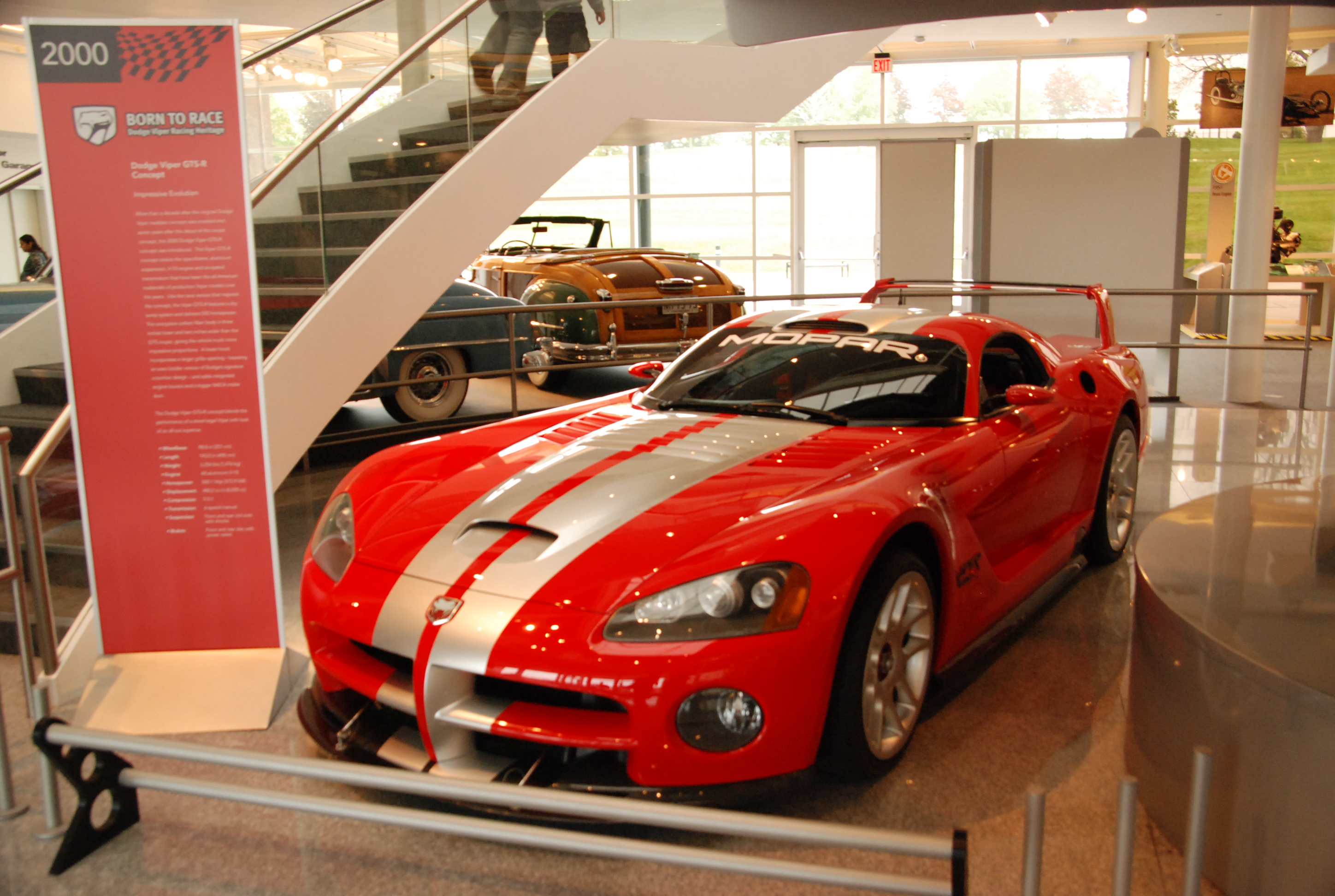 File 00 Dodge Viper Gts R Concept Walter P Chrysler Museum 10 23 10 006 N Jpg Wikimedia Commons