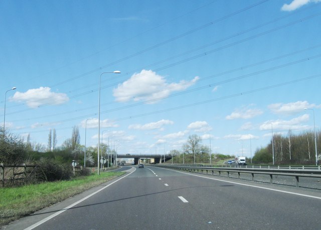 File:A1 northbound - geograph.org.uk - 4534936.jpg